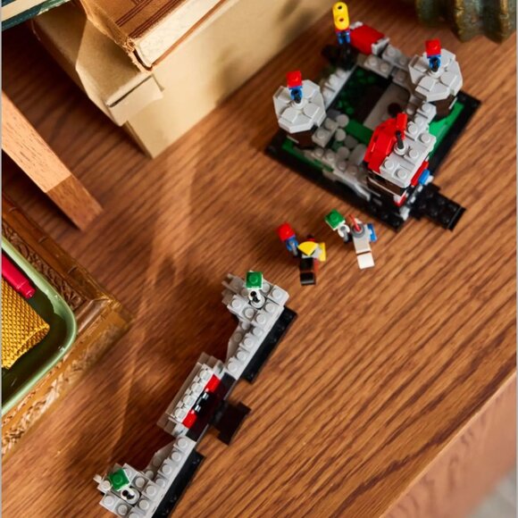 Mini knights castle New - Picture 3 of 9